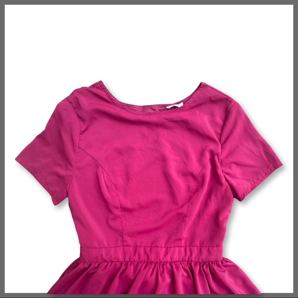 Red Short-sleeved Dress w/ Peekaboo Back and Princess Seams - Picture 5 of 7